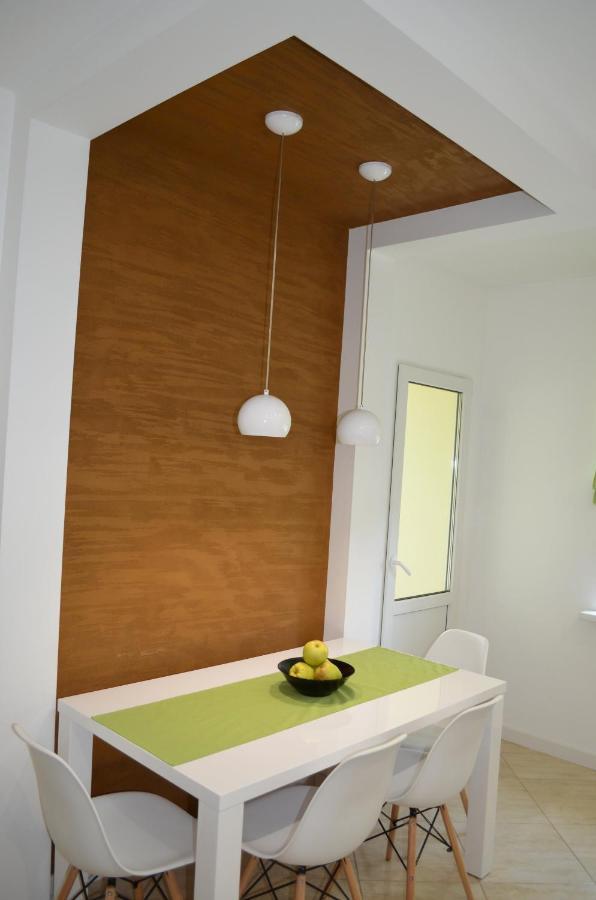 Apartment On Getmana Vigovskogo 49 Ρίβνε Εξωτερικό φωτογραφία