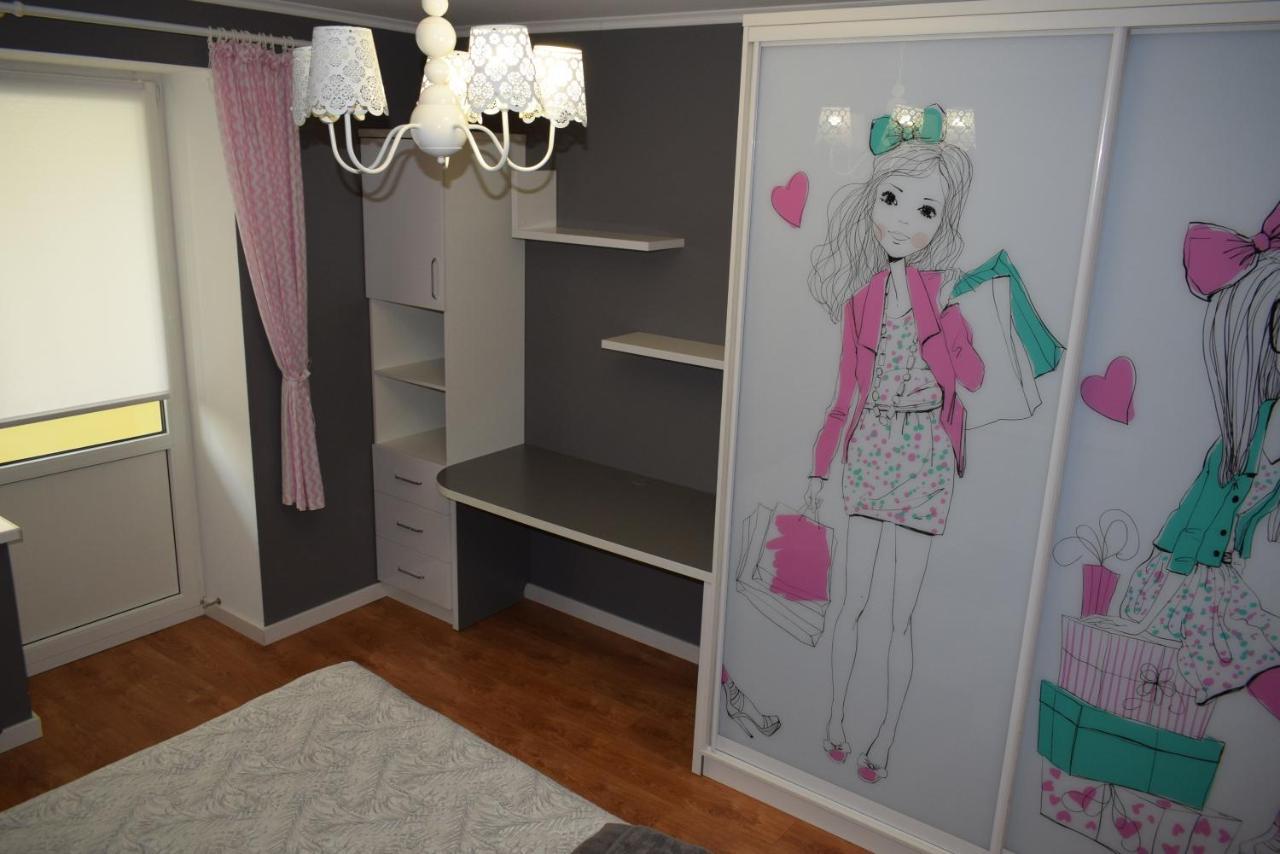 Apartment On Getmana Vigovskogo 49 Ρίβνε Εξωτερικό φωτογραφία